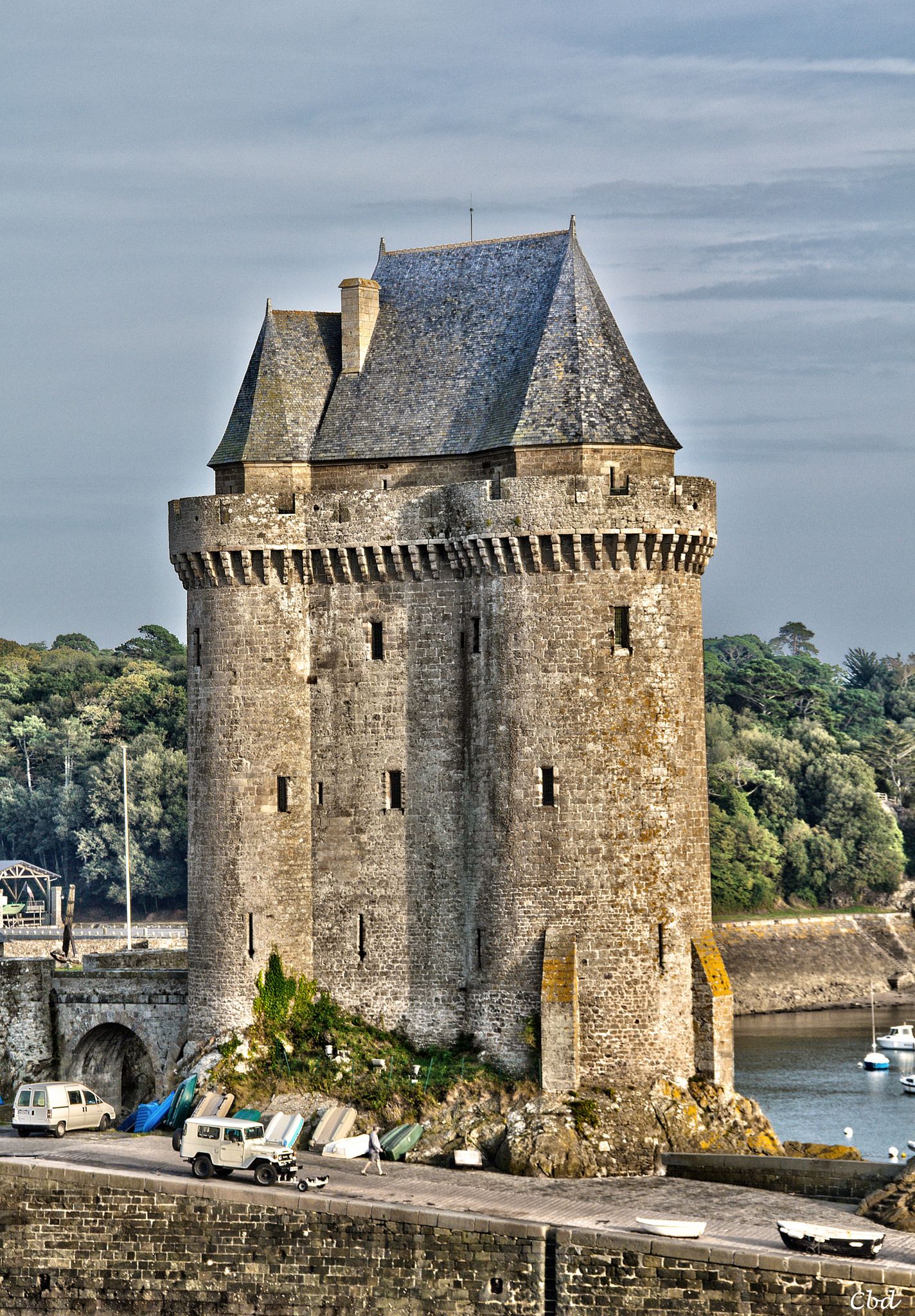 https://mdw-travel-data-us-east-1.s3.amazonaws.com/img/country/France/Solidor-Tower/img_02.jpg