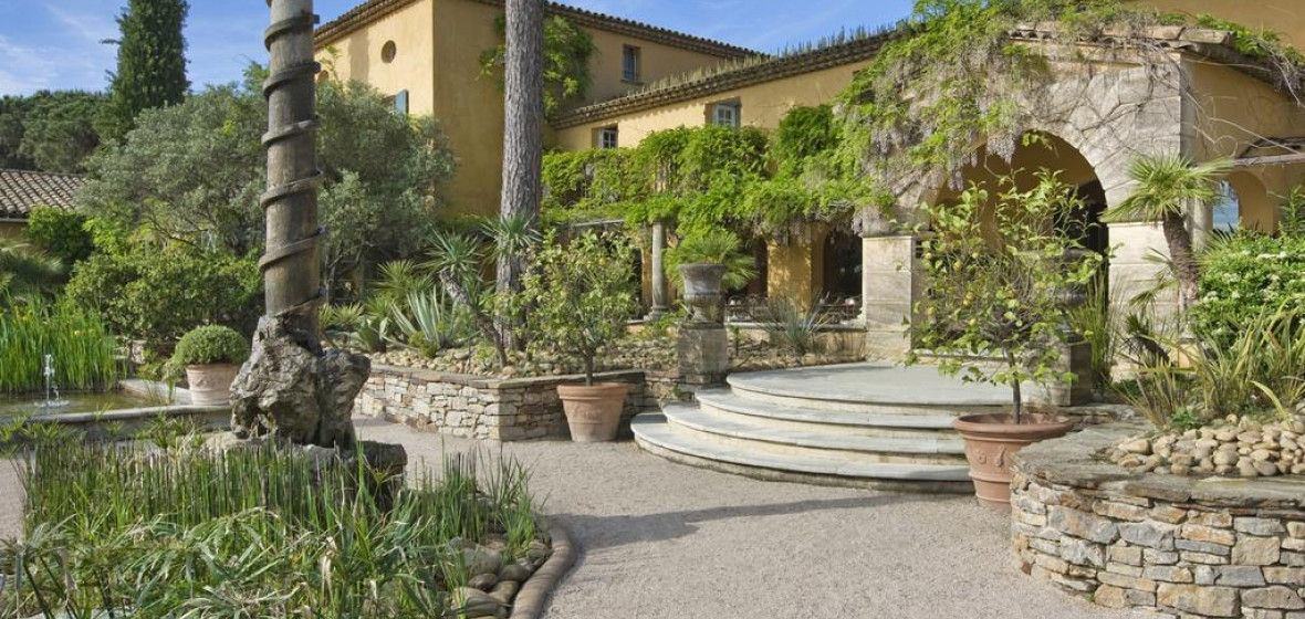 https://mdw-travel-data-us-east-1.s3.amazonaws.com/img/country/France/Villa-Marie/img_01.jpg