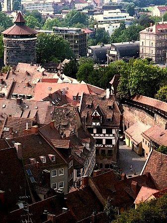 https://mdw-travel-data-us-east-1.s3.amazonaws.com/img/country/Germany/Albrecht-Durers-House/img_03.jpg