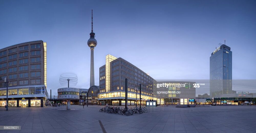 https://mdw-travel-data-us-east-1.s3.amazonaws.com/img/country/Germany/Alexanderplatz/img_03.jpg