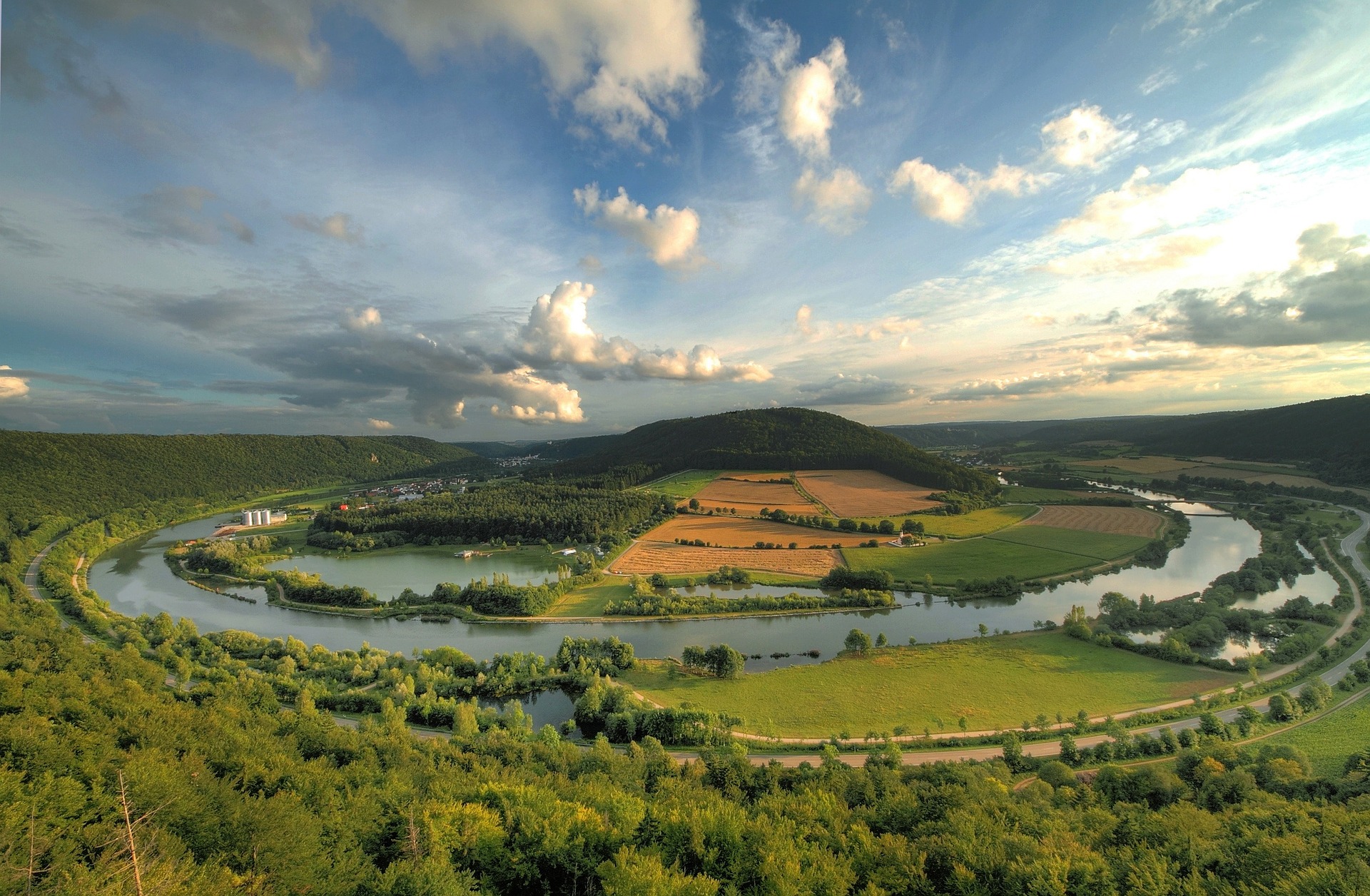 https://mdw-travel-data-us-east-1.s3.amazonaws.com/img/country/Germany/Altmuhltal-Nature-Park/img_00.jpg
