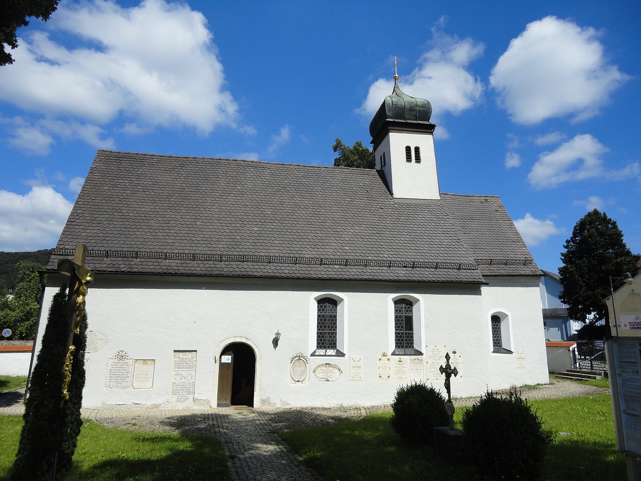 https://mdw-travel-data-us-east-1.s3.amazonaws.com/img/country/Germany/Altmuhltal-Nature-Park/img_03.jpg