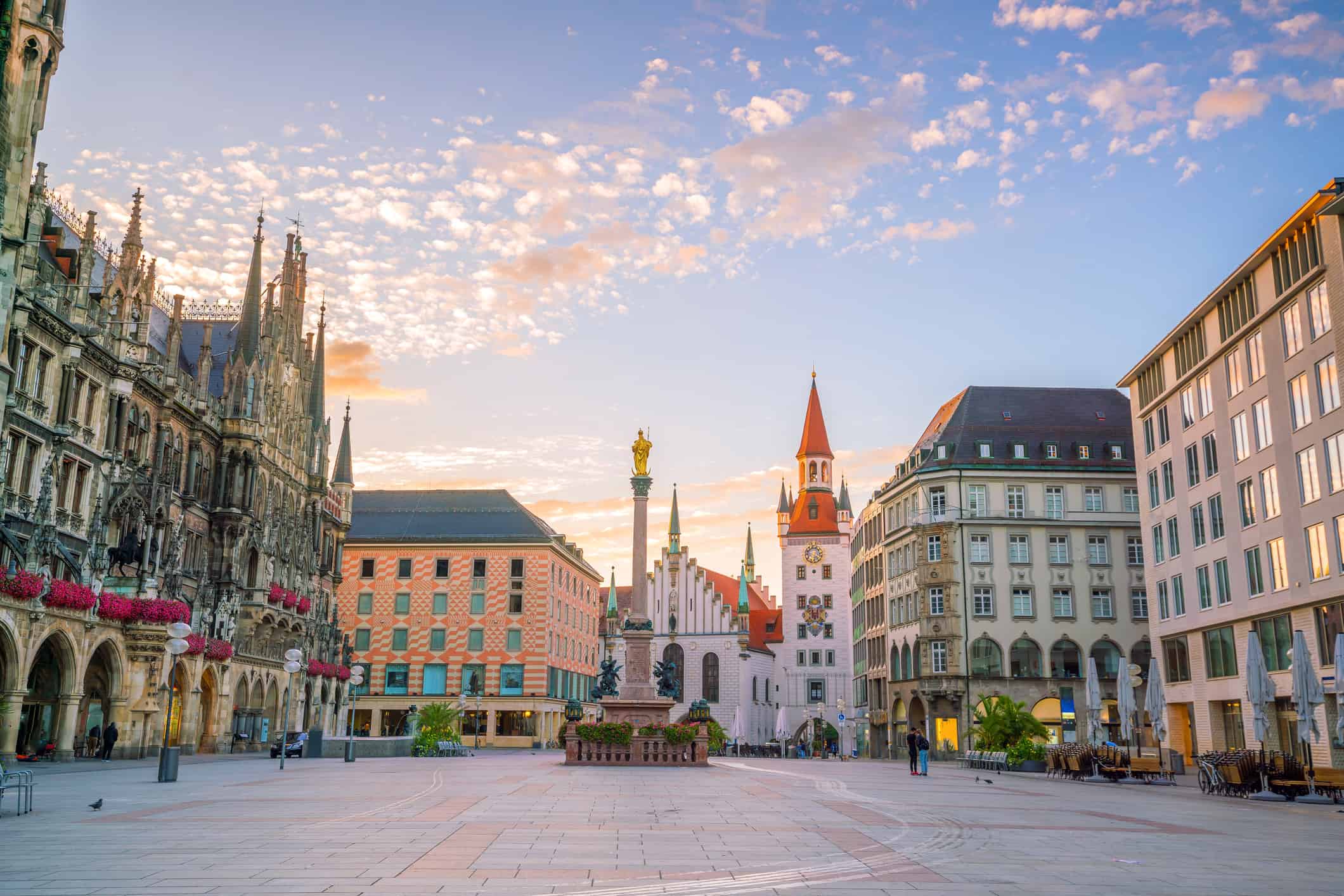 https://mdw-travel-data-us-east-1.s3.amazonaws.com/img/country/Germany/Altstadt--Old-Town-/img_01.jpg