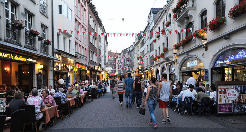 https://mdw-travel-data-us-east-1.s3.amazonaws.com/img/country/Germany/Altstadt-Old-Town/img_00.jpg