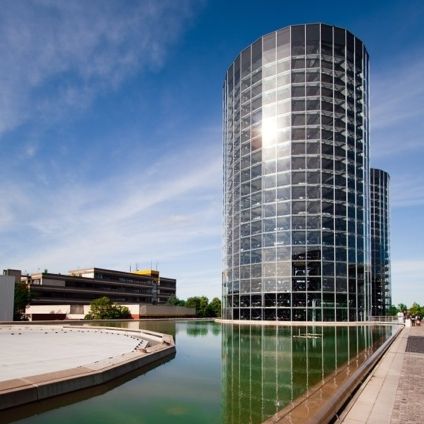 https://mdw-travel-data-us-east-1.s3.amazonaws.com/img/country/Germany/Autostadt/img_02.jpg