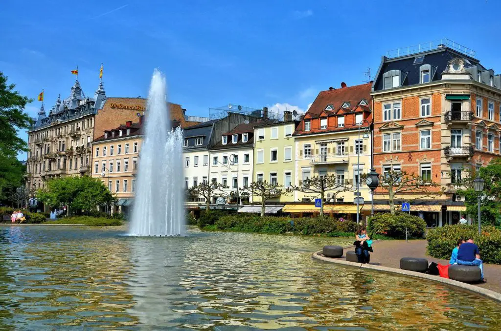 https://mdw-travel-data-us-east-1.s3.amazonaws.com/img/country/Germany/Baden-Baden/img_02.jpg