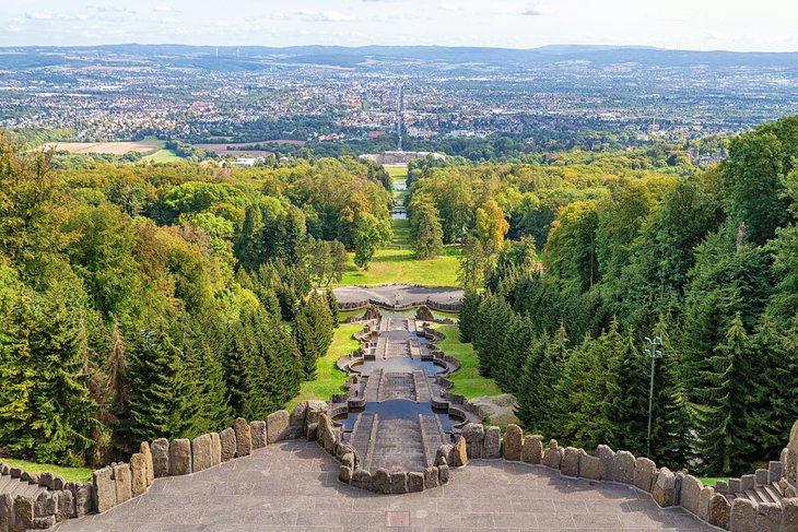 https://mdw-travel-data-us-east-1.s3.amazonaws.com/img/country/Germany/Bergpark-Wilhelmshohe/img_03.jpg