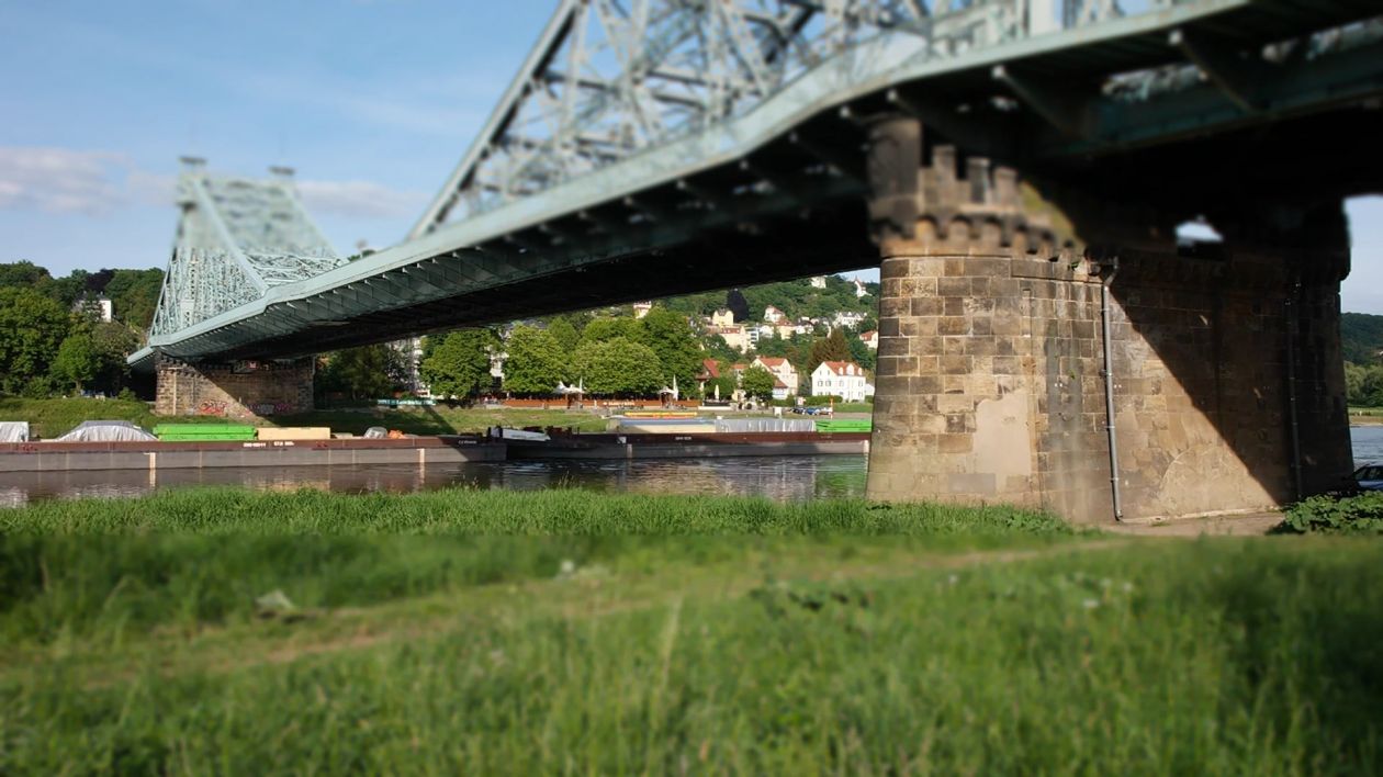 https://mdw-travel-data-us-east-1.s3.amazonaws.com/img/country/Germany/Blue-Wonder-Bridge/img_01.jpg