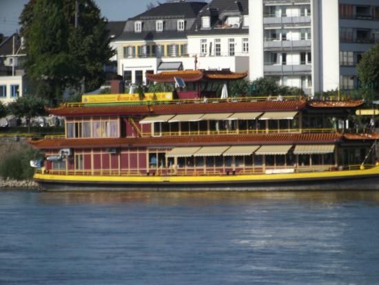 https://mdw-travel-data-us-east-1.s3.amazonaws.com/img/country/Germany/Bonner-Kammerspiele/img_00.jpg