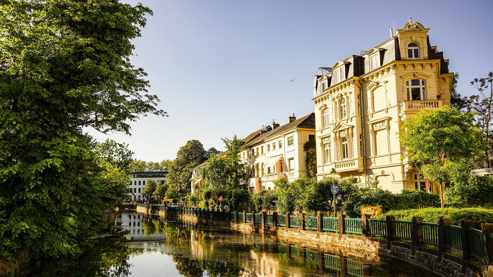 https://mdw-travel-data-us-east-1.s3.amazonaws.com/img/country/Germany/Botanischer-Garten/img_02.jpg