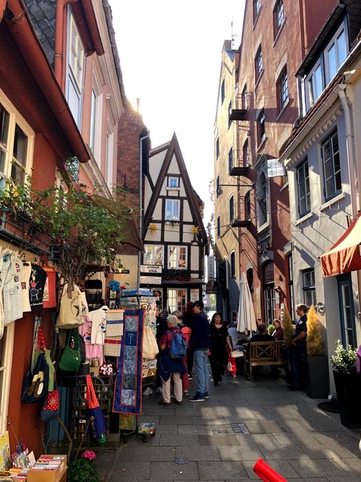https://mdw-travel-data-us-east-1.s3.amazonaws.com/img/country/Germany/Bremer-Geschichtenhaus/img_02.jpg