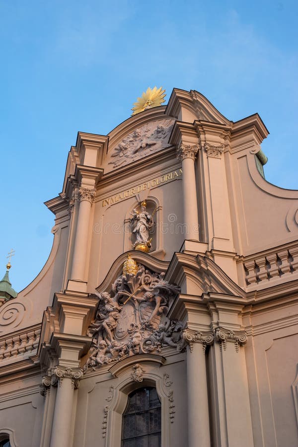 https://mdw-travel-data-us-east-1.s3.amazonaws.com/img/country/Germany/Church-of-the-Holy-Spirit-Heiliggeistkirche/img_00.jpg