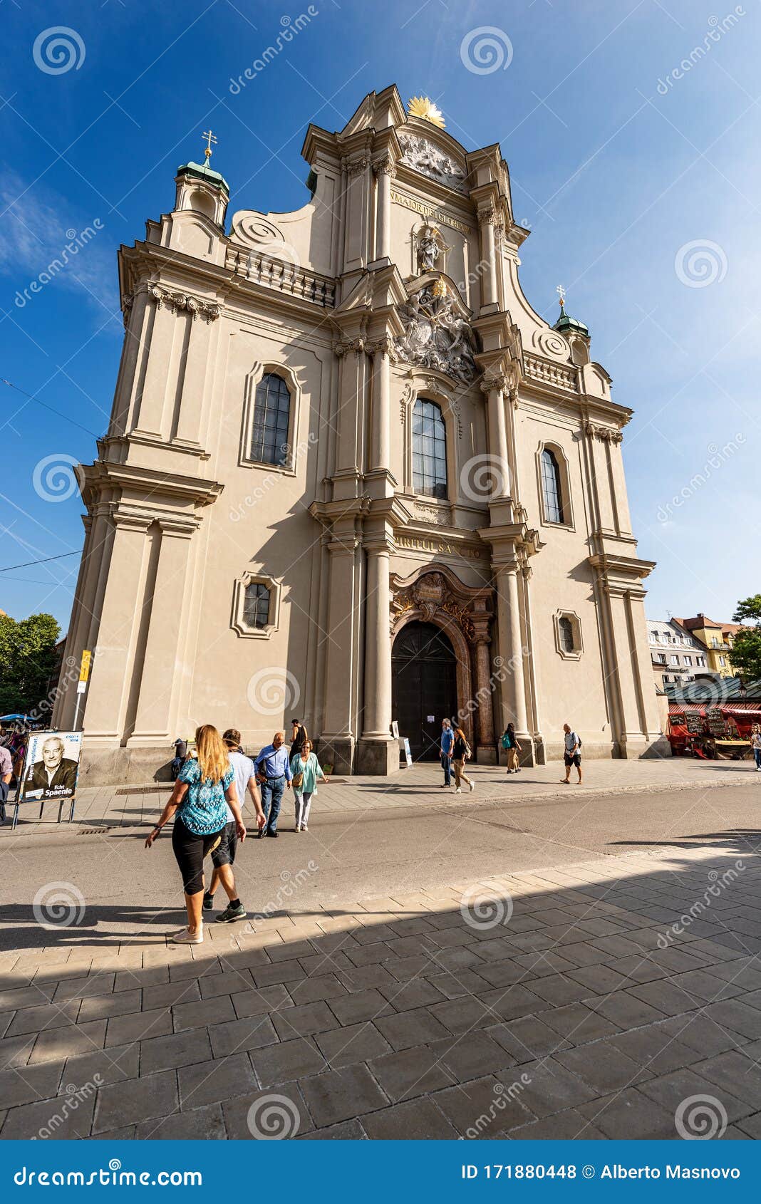 https://mdw-travel-data-us-east-1.s3.amazonaws.com/img/country/Germany/Church-of-the-Holy-Spirit-Heiliggeistkirche/img_03.jpg