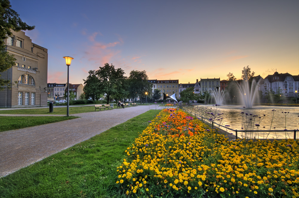 https://mdw-travel-data-us-east-1.s3.amazonaws.com/img/country/Germany/Cottbus-State-Theatre/img_02.jpg