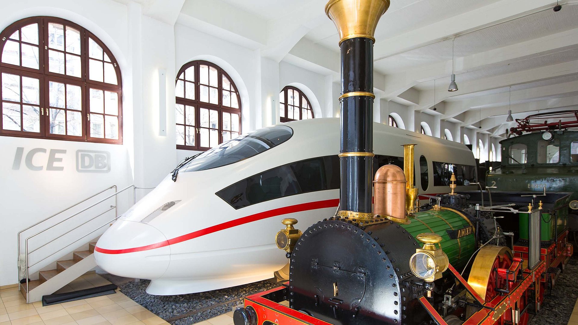 https://mdw-travel-data-us-east-1.s3.amazonaws.com/img/country/Germany/DB-Museum/img_00.jpg
