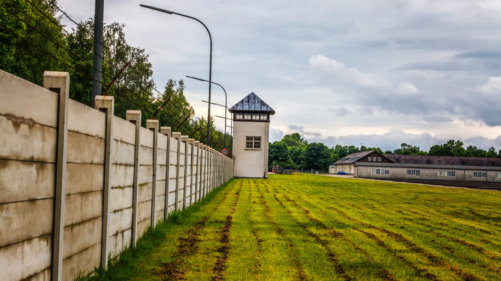 https://mdw-travel-data-us-east-1.s3.amazonaws.com/img/country/Germany/Dachau-Concentration-Camp-Memorial-Site/img_01.jpg