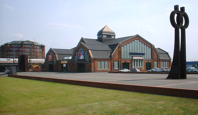 https://mdw-travel-data-us-east-1.s3.amazonaws.com/img/country/Germany/Deichtorhallen/img_02.jpg