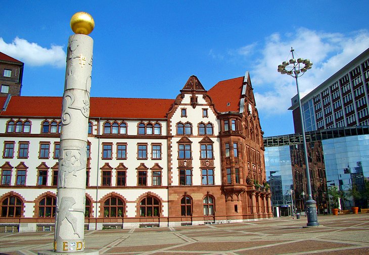 https://mdw-travel-data-us-east-1.s3.amazonaws.com/img/country/Germany/Dortmund-Zoo/img_01.jpg