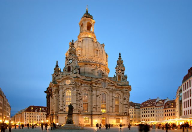https://mdw-travel-data-us-east-1.s3.amazonaws.com/img/country/Germany/Dreieinigkeitskirche/img_03.jpg
