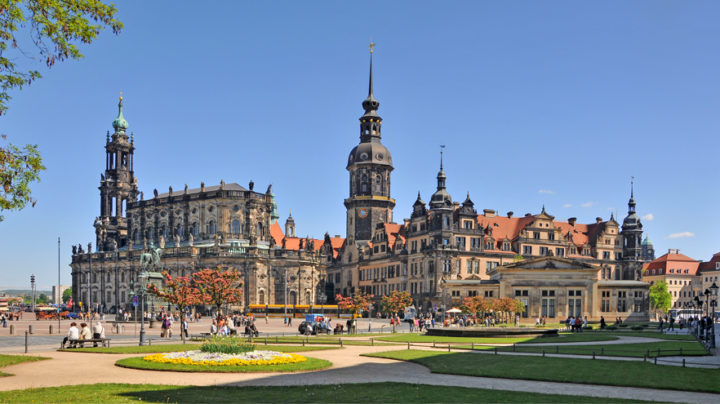 https://mdw-travel-data-us-east-1.s3.amazonaws.com/img/country/Germany/Dresden-Castle/img_01.jpg