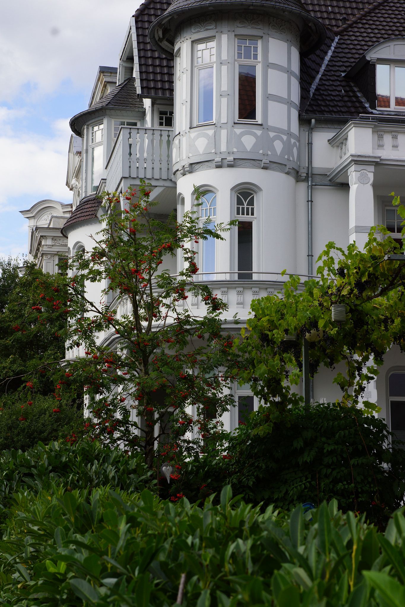https://mdw-travel-data-us-east-1.s3.amazonaws.com/img/country/Germany/Eilenriede/img_02.jpg