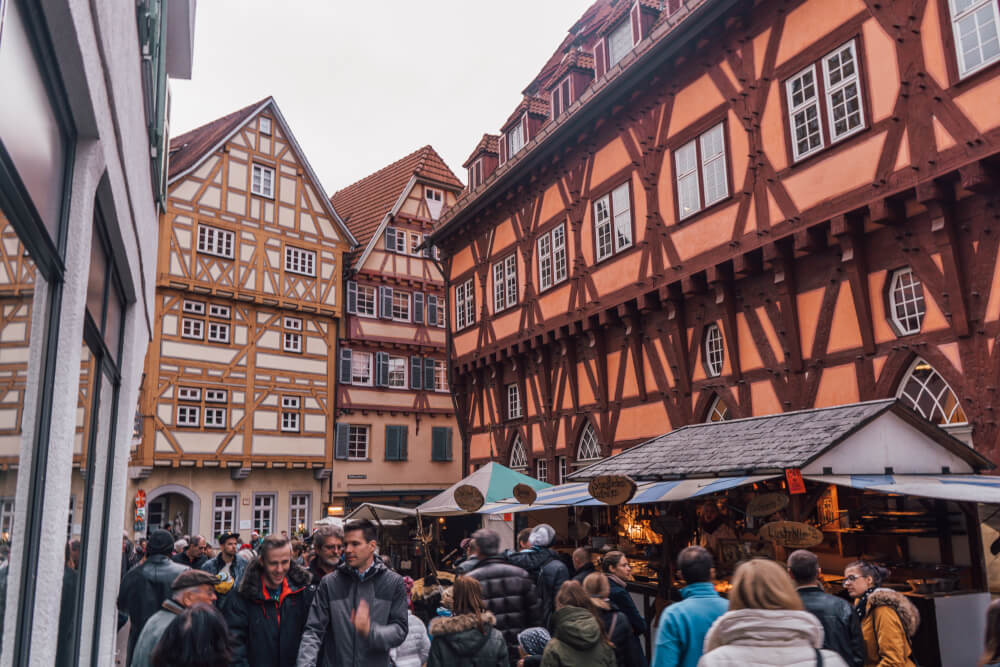 https://mdw-travel-data-us-east-1.s3.amazonaws.com/img/country/Germany/Esslingen-Christmas-Market/img_03.jpg