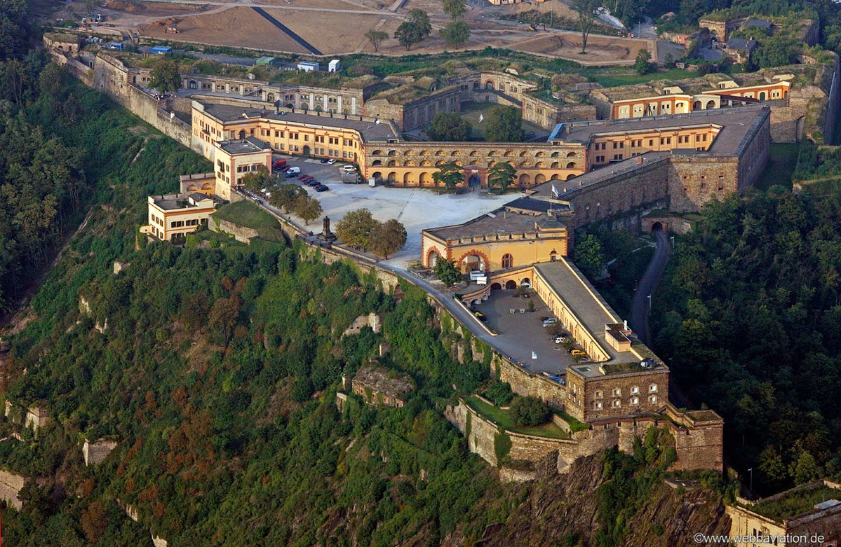 https://mdw-travel-data-us-east-1.s3.amazonaws.com/img/country/Germany/Festung-Ehrenbreitstein/img_02.jpg