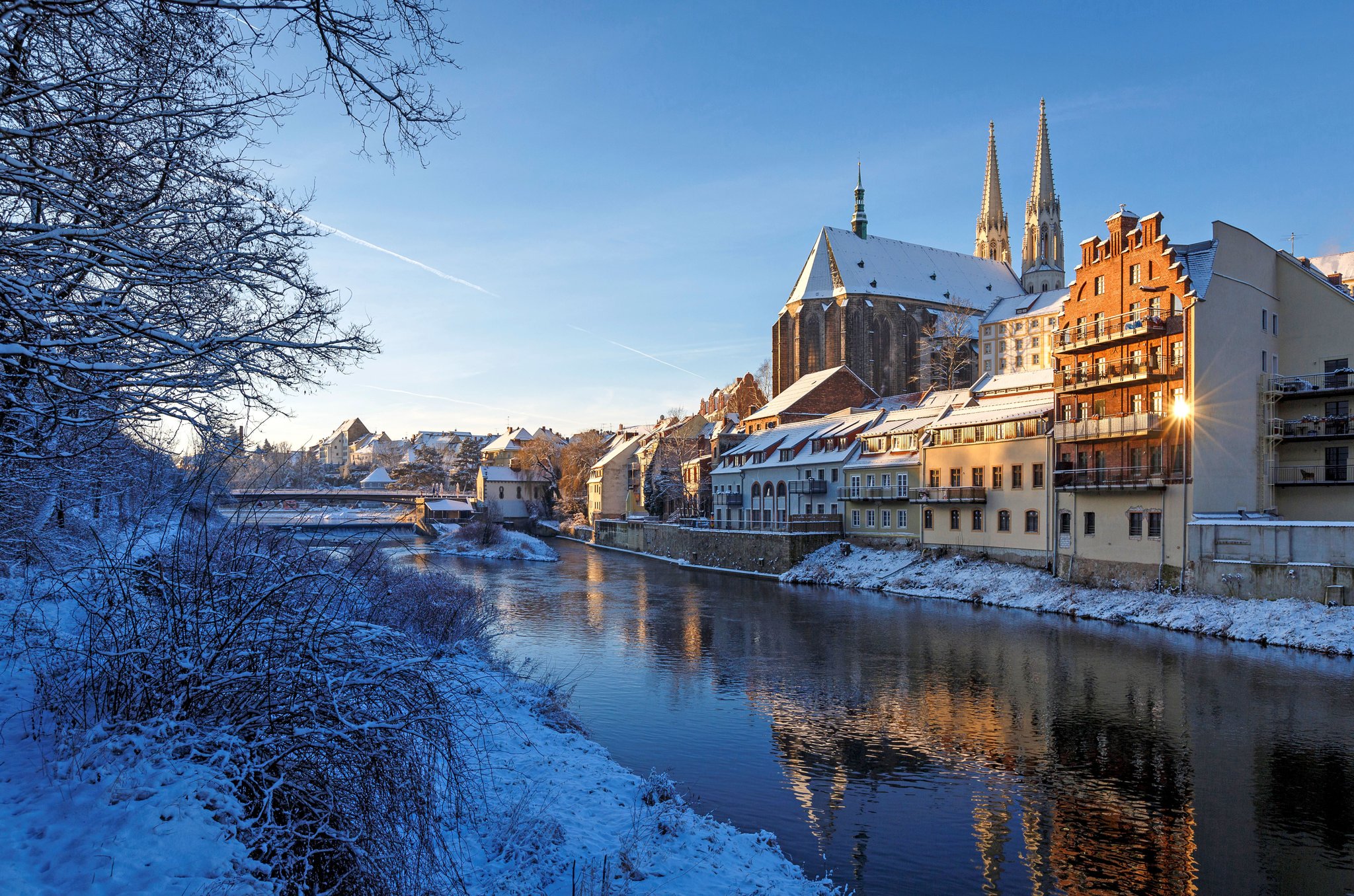 https://mdw-travel-data-us-east-1.s3.amazonaws.com/img/country/Germany/Gorlitz-Old-Town/img_02.jpg