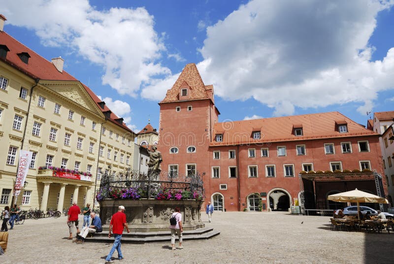 https://mdw-travel-data-us-east-1.s3.amazonaws.com/img/country/Germany/Haidplatz-Square/img_00.jpg