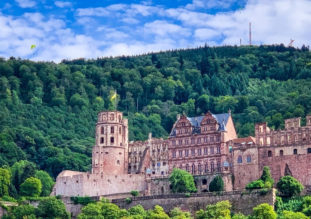 https://mdw-travel-data-us-east-1.s3.amazonaws.com/img/country/Germany/Heidelberg-Castle/img_01.jpg