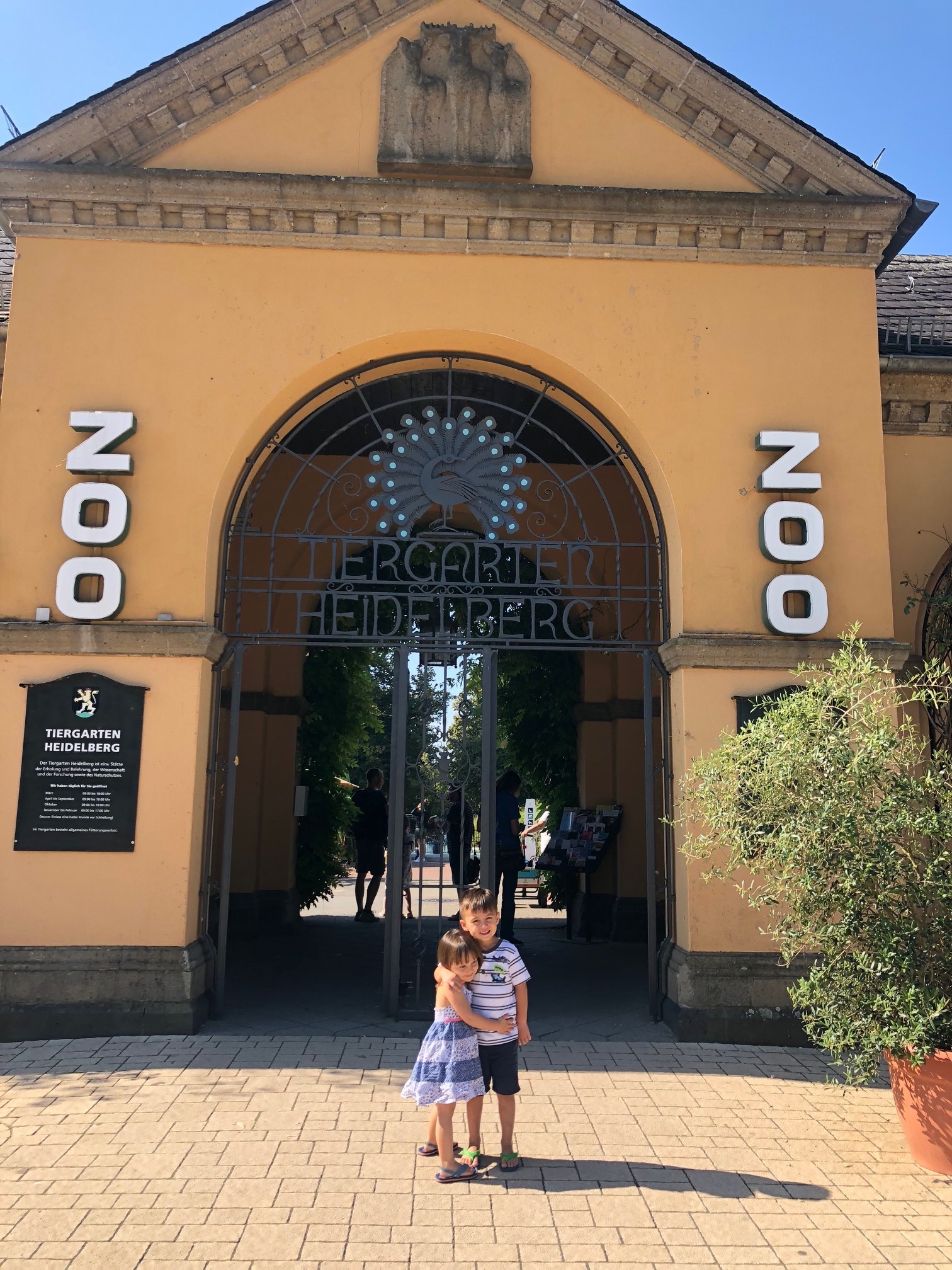https://mdw-travel-data-us-east-1.s3.amazonaws.com/img/country/Germany/Heidelberg-Zoo/img_01.jpg