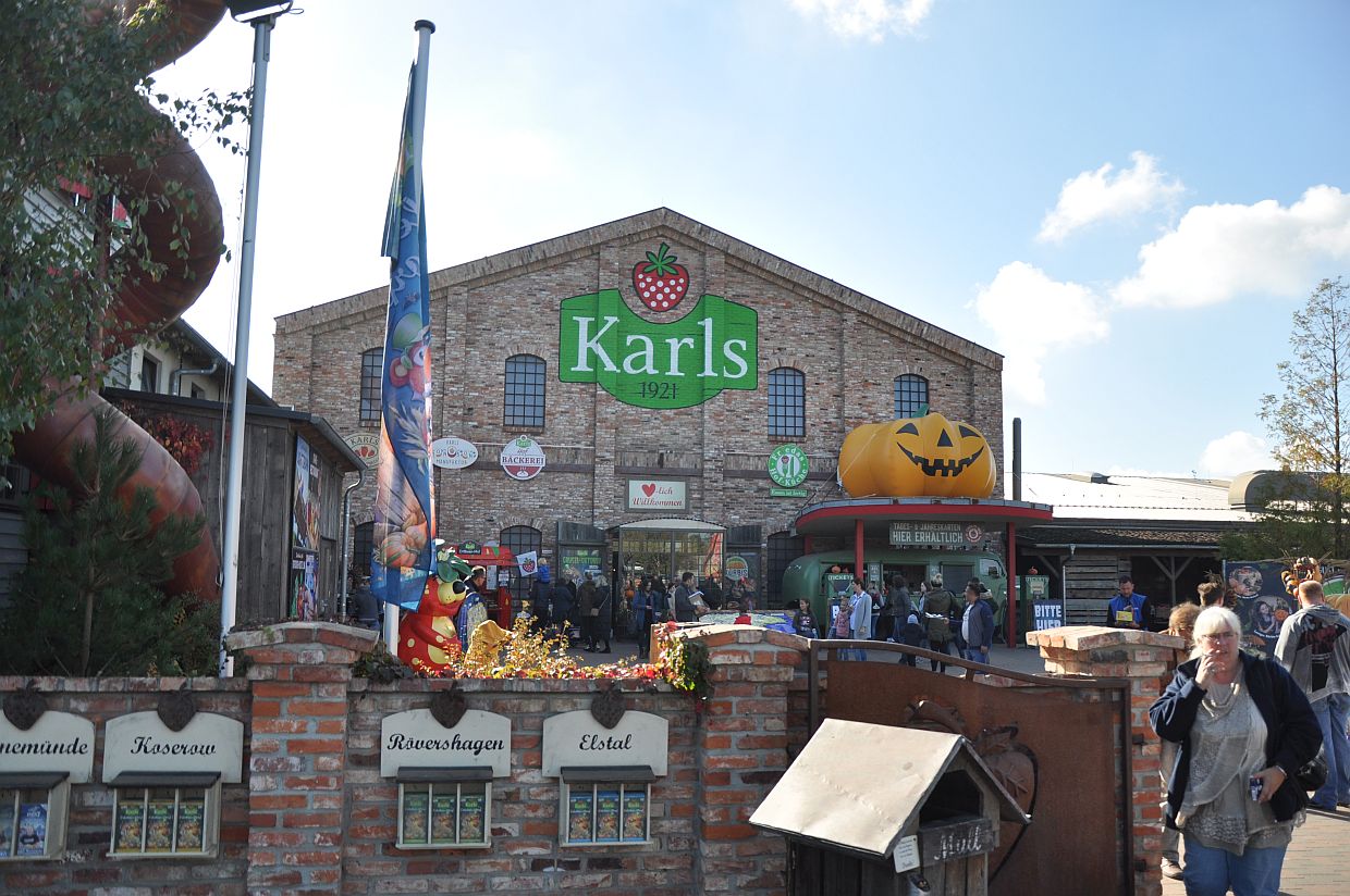 https://mdw-travel-data-us-east-1.s3.amazonaws.com/img/country/Germany/Karls-Erlebnis-Dorf/img_02.jpg