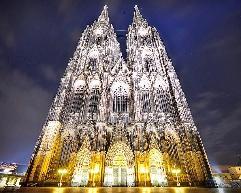 https://mdw-travel-data-us-east-1.s3.amazonaws.com/img/country/Germany/Kropcke/img_03.jpg