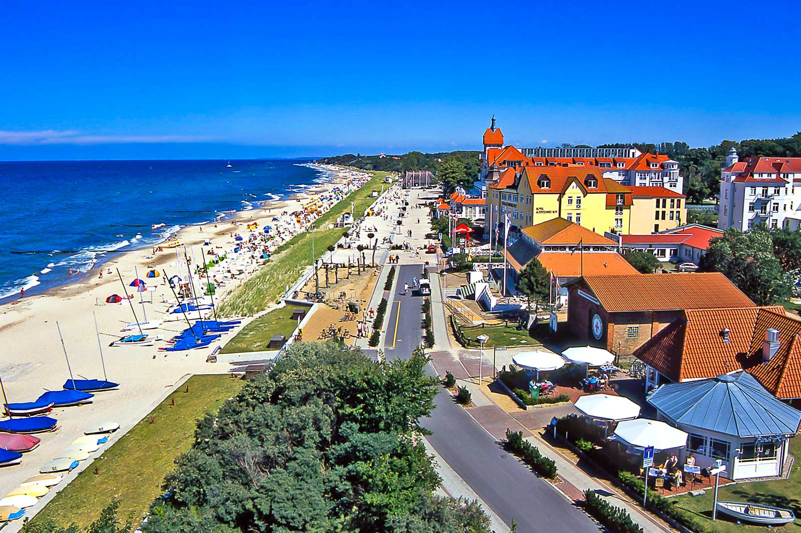 https://mdw-travel-data-us-east-1.s3.amazonaws.com/img/country/Germany/Kuhlungsborn-Beach/img_01.jpg