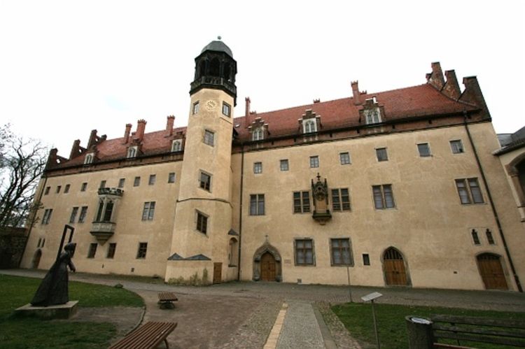 https://mdw-travel-data-us-east-1.s3.amazonaws.com/img/country/Germany/Luthers-House--Luthersaal-/img_01.jpg