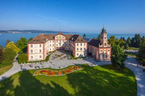 https://mdw-travel-data-us-east-1.s3.amazonaws.com/img/country/Germany/Mainau-Island/img_01.jpg