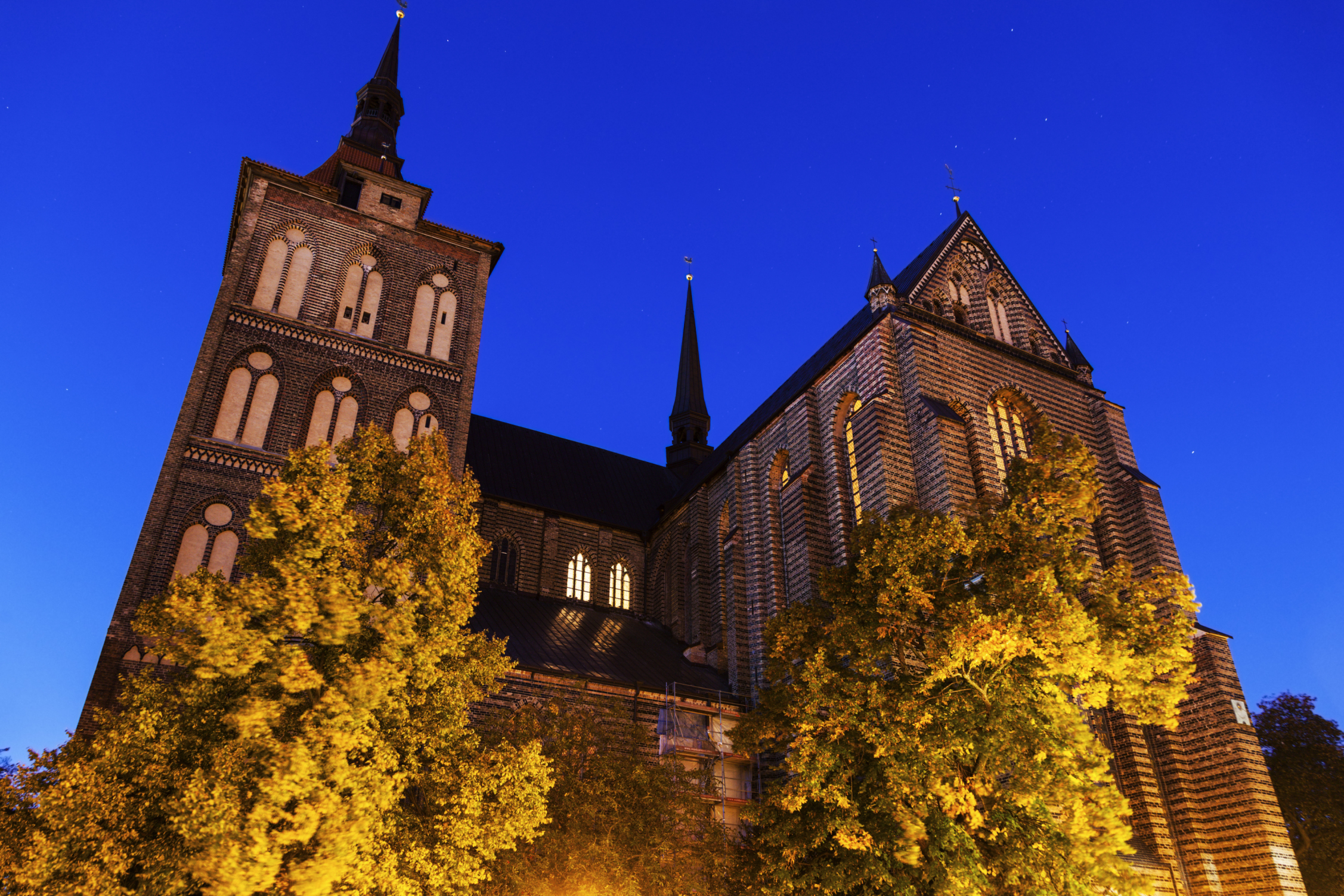 https://mdw-travel-data-us-east-1.s3.amazonaws.com/img/country/Germany/Marienkirche/img_01.jpg