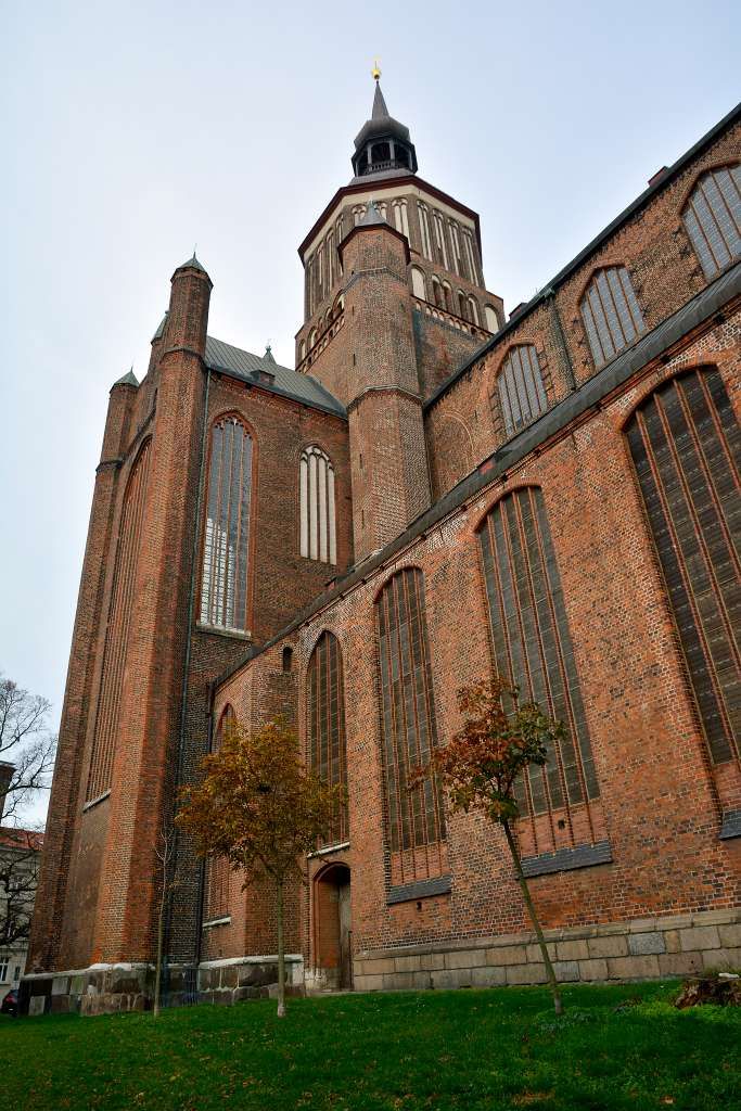 https://mdw-travel-data-us-east-1.s3.amazonaws.com/img/country/Germany/Marienkirche/img_03.jpg