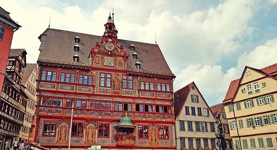 https://mdw-travel-data-us-east-1.s3.amazonaws.com/img/country/Germany/Market-Square-Marktplatz/img_00.jpg