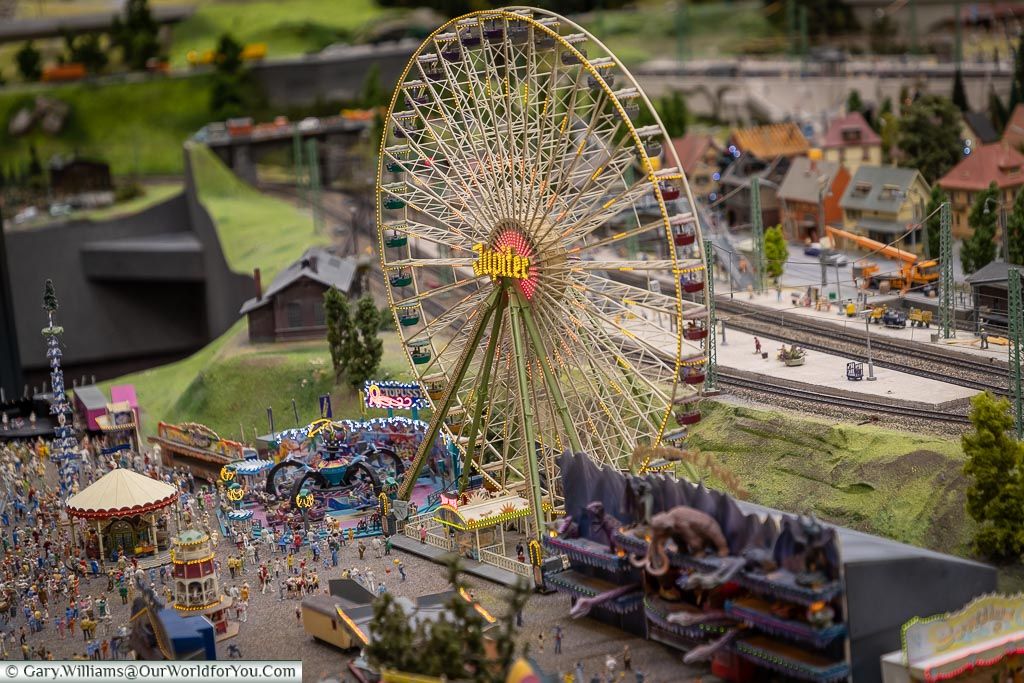 https://mdw-travel-data-us-east-1.s3.amazonaws.com/img/country/Germany/Miniatur-Wunderland/img_03.jpg
