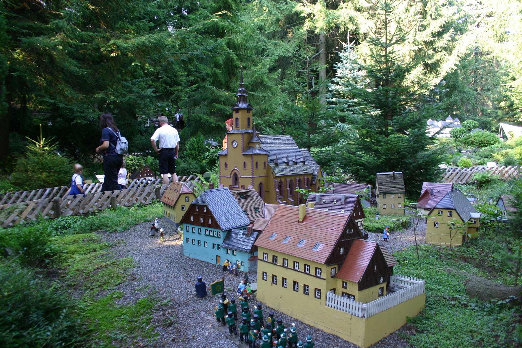 https://mdw-travel-data-us-east-1.s3.amazonaws.com/img/country/Germany/Miniaturpark-Klein-Erzgebirge/img_03.jpg