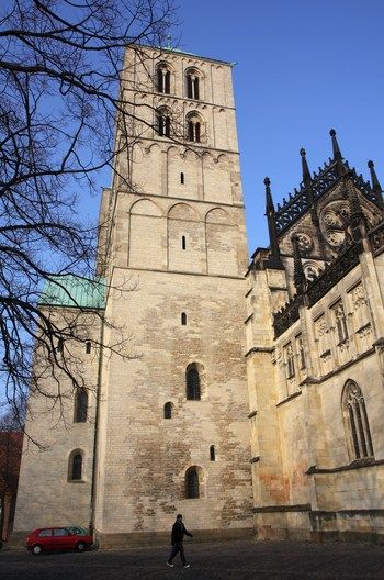 https://mdw-travel-data-us-east-1.s3.amazonaws.com/img/country/Germany/Munster-Cathedral/img_02.jpg