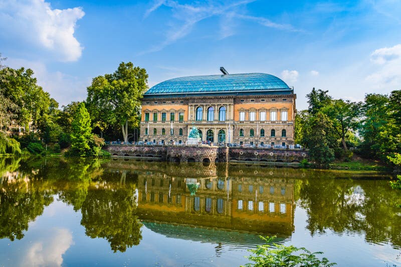 https://mdw-travel-data-us-east-1.s3.amazonaws.com/img/country/Germany/Museum-K21/img_01.jpg
