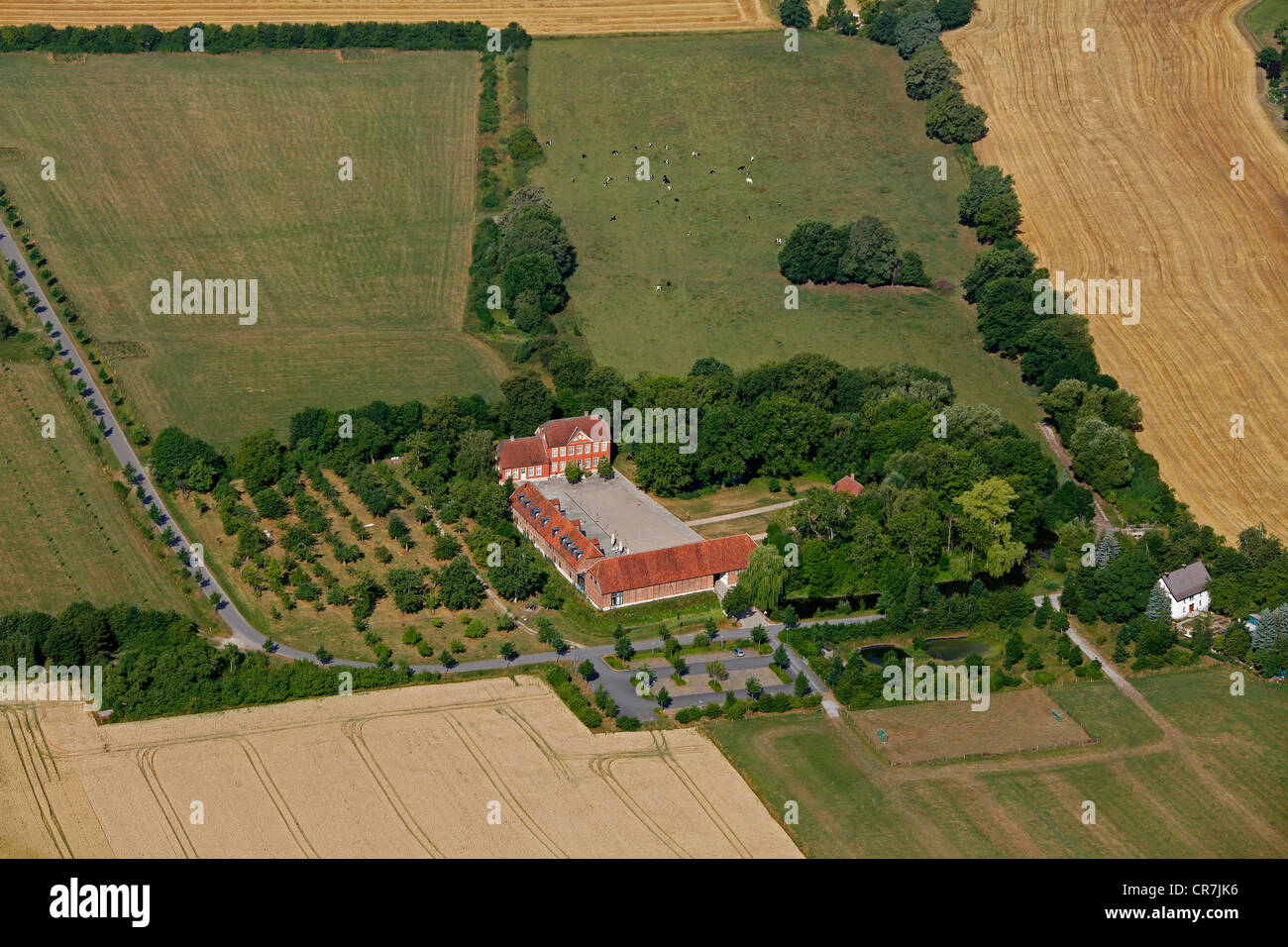 https://mdw-travel-data-us-east-1.s3.amazonaws.com/img/country/Germany/Museum-Kulturgut-Haus-Nottbeck/img_03.jpg