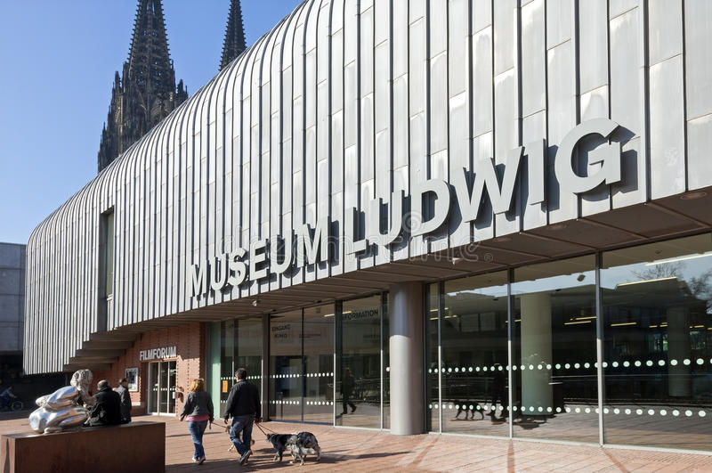 https://mdw-travel-data-us-east-1.s3.amazonaws.com/img/country/Germany/Museum-Ludwig/img_01.jpg