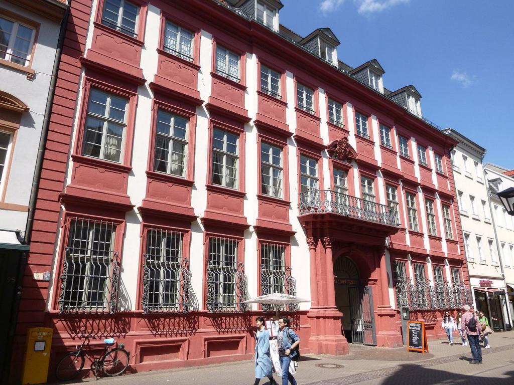 https://mdw-travel-data-us-east-1.s3.amazonaws.com/img/country/Germany/Museum-of-the-Palatinate--Kurpfalzisches-Museum-/img_03.jpg