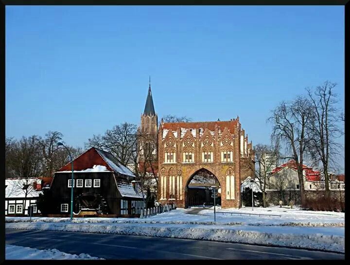 https://mdw-travel-data-us-east-1.s3.amazonaws.com/img/country/Germany/Neubrandenburg/img_04.jpg