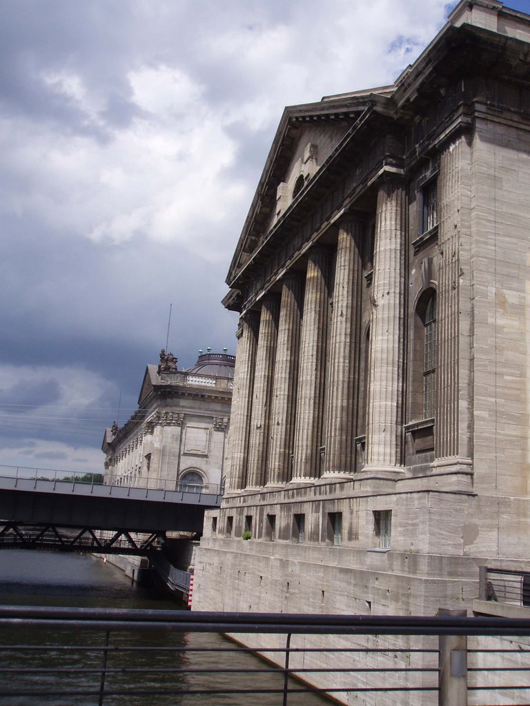 https://mdw-travel-data-us-east-1.s3.amazonaws.com/img/country/Germany/Pergamon-Museum/img_03.jpg