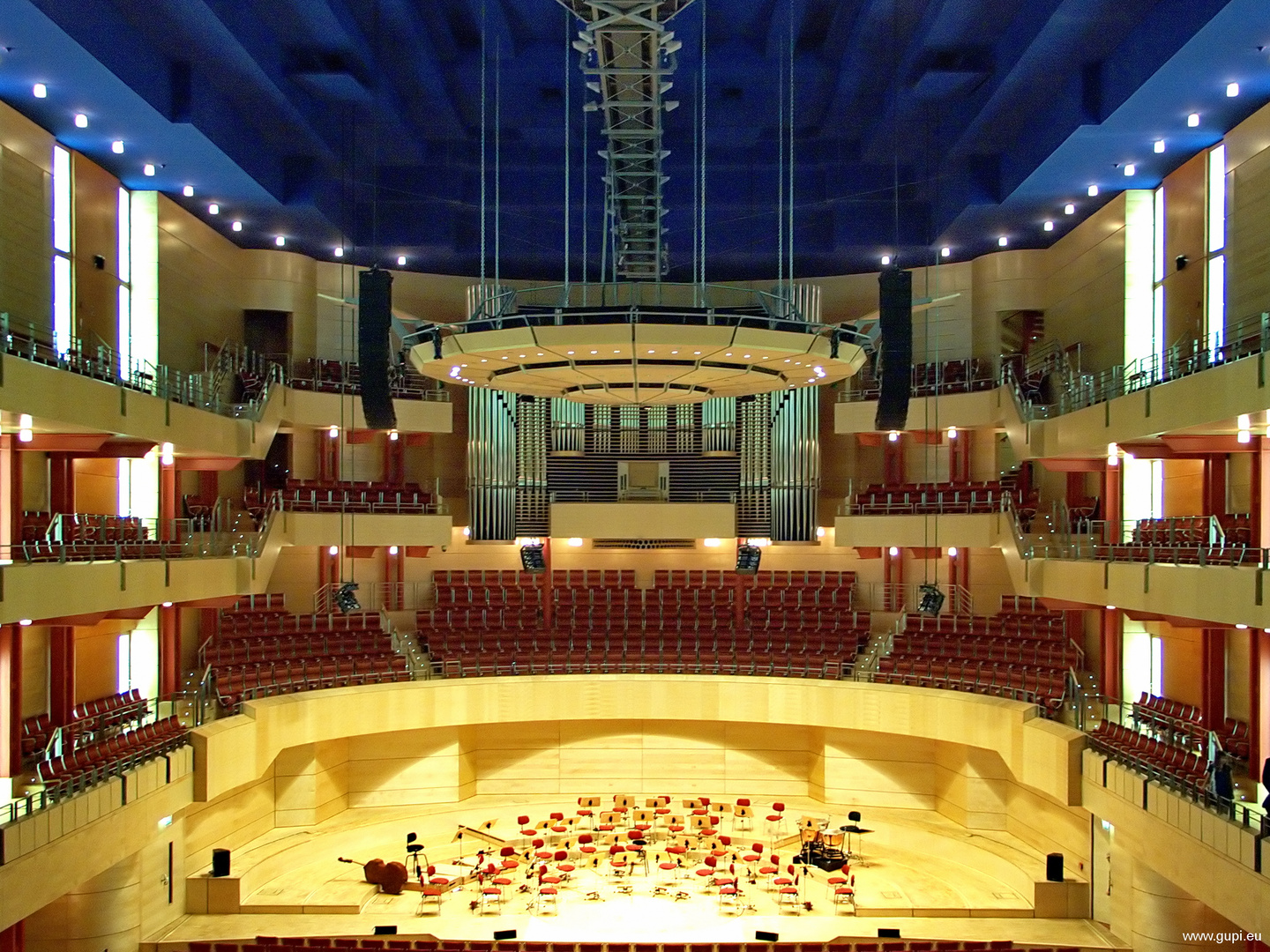https://mdw-travel-data-us-east-1.s3.amazonaws.com/img/country/Germany/Philharmonie-Essen/img_00.jpg