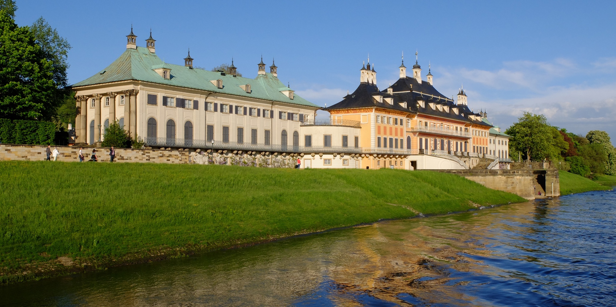 https://mdw-travel-data-us-east-1.s3.amazonaws.com/img/country/Germany/Pillnitz-Castle/img_03.jpg